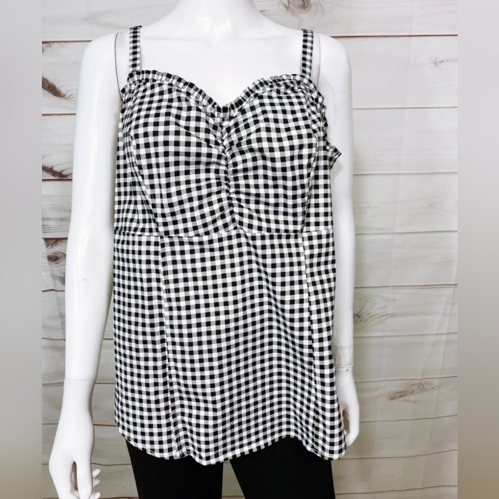 Women's Black & White Gingham Sweetheart Cami Top